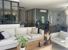 Viesnīca Contemporary house between Périgueux and Brantôme pilsētā Agonac