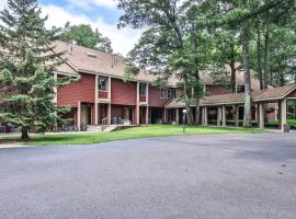 The Pointe Resort & Club 2 Bedroom Condo 204, hotel i Minocqua