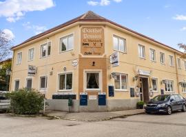 Gasthof & Hotel Martinek، فندق في بادن