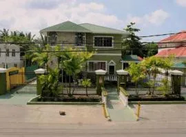 Benlynaudo Bed & Breakfast