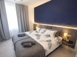 Stylish 2BR House Parking & WiFi Sleeps 6, hotel i Grangemouth