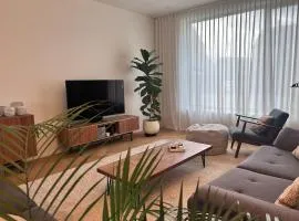 Maison moderne près de l'entrée de TML