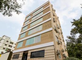 POP HOME 79924 Pramod Prime Homes: Surūrnagar şehrinde bir otel