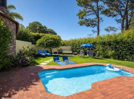 3 Bedroom Family Home, Pool & Garden, Upper Constantia、コンスタンシアのホテル