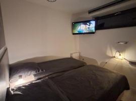 KOMFORT NOCLEGI, SUTERENA - basic&standard rooms, Hotel in Blizne Łaszczyńskiego