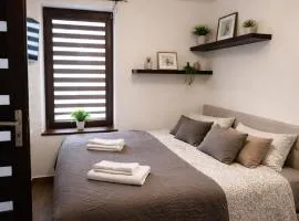3 Rooms Garden Parking