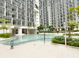 2mins to Kuching Vivacity Milano 8 Apartment, hotel i Kuching