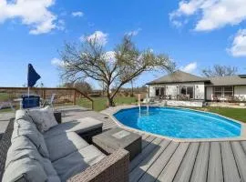 4BR Retreat Deck Lounge Pool & Pickleball Court