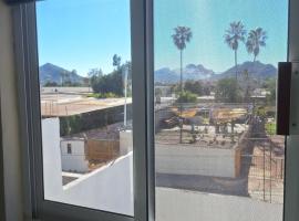 Nice independent room close to de downtown and Malecon Guaymas – hotel w mieście Guaymas
