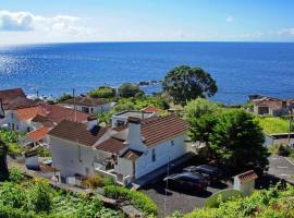 Casa Do Avô Faidoca # PICO HOLIDAY RENTALS, hôtel à Calheta de Nesquim