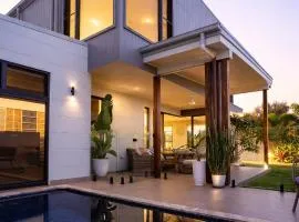 Marina-Side Living, Walk to Cafes, Parks & Water - Kids love the Pool