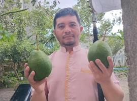 Tuan Ji, hotel en Mantaak