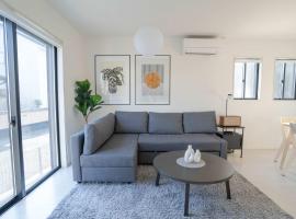 4BR Modern Home Near Kumamoto Airport by Restavio, viešbutis mieste Ozu