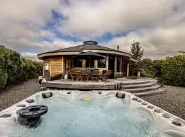 Yurt Escape - Ohakune Spa Retreat