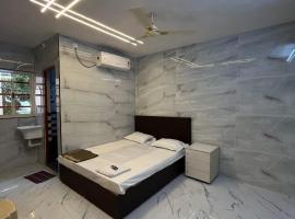 GR residency, hotel em Karungulam