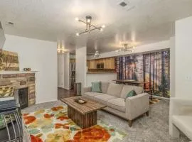 The Corbin Park Cozy Corner- Post Falls Modern Townhome