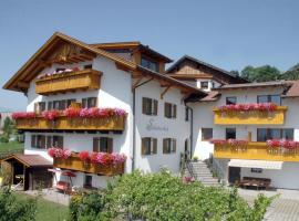 Schötzerhof, hotel u gradu 'Meltina'