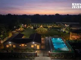 Golden Pause by VEO - Part of StayVista