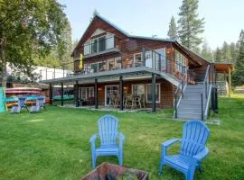 Twin Lakes Waterfront Retreat with Private Dock Fire Pit And Family Friendly Space