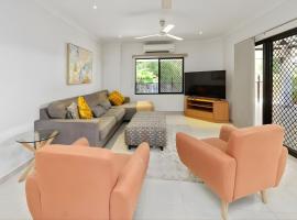 Bayview Beauty - Four Bedroom, hotelli kohteessa Stuart Park