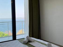 Pavlonya Garden, hotel v mestu İntepe