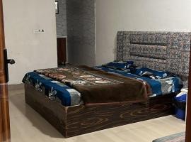 Hotel good Day hisar, viešbutis mieste Hisār