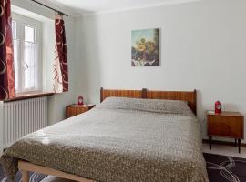 Bnb San Giovanni, hotelli kohteessa Teglio