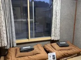 世界遺産平泉の一軒家ステ 国際シェアハウス Room2