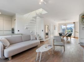 Appartment duplex in city center Hasselt with parking, Hotel in Hasselt