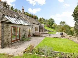 Modern 6 Bedroom home by 53 Degrees Property in Cheshire sleeps 12