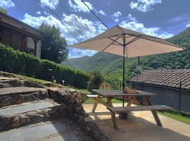 Au chemin du Cagire, Hotel in Sengouagnet