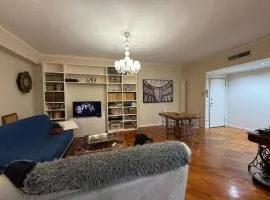 Sunny, quite apartment in Isola neighborhood