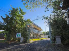 Phuket Nonnita Boutique Resort, hotell i Phuket stad