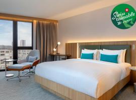 Courtyard by Marriott Biel Bienne، فندق في بيل