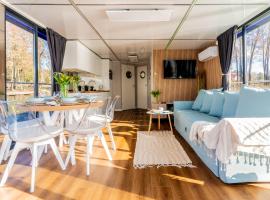 Houseboat - Hotel Ukiel Wellness & SPA, Hotel in Olsztyn