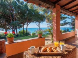 La Villa sul Mare - Accesso diretto alla spiaggia, hotel a Geremèas