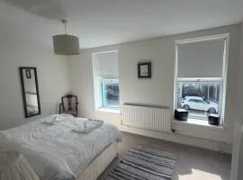 The Quarter Residence - Harbour Collection - Central Bangor