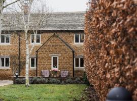 Rose End Cottage, a Luxury Getaway, hotel a Adlestrop