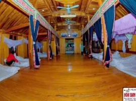 Hoa Ban Trắng Homestay