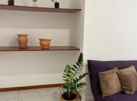 Apartamentos Andrade, hotel u Espargosu