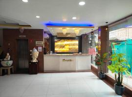 Hotel The RTS By Smart Group, hotel a Jāmb