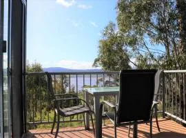 The Tamar Ridge Apartment 10 - King Suite Amazing River Views
