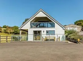 4 Bed in Bridgwater oc-shalo