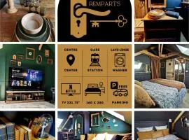 LES CLES DES REMPARTS - Appartement privé à thème tout équipé - Atypique - Centre Saint-Lô - Gare - Haras - Parking public gratuit - Entrée autonome - Wifi - Netflix - TV XXL - Lit 160x200