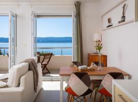 Villa Jolara With Heated Pool - Deluxe Suite 9, hotel i Mimice