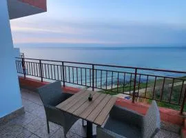 Stunning Beach View Apartment