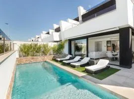 Chalet con Piscina en San Javier