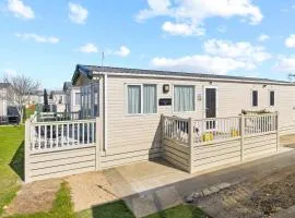 45E The Lawns