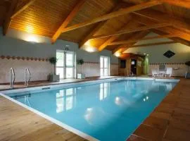 Birch Cottage - Tranquil Country Cottage with Indoor Swimming Pool