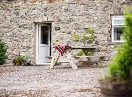 Birch Cottage - Tranquil Country Cottage with Indoor Swimming Pool